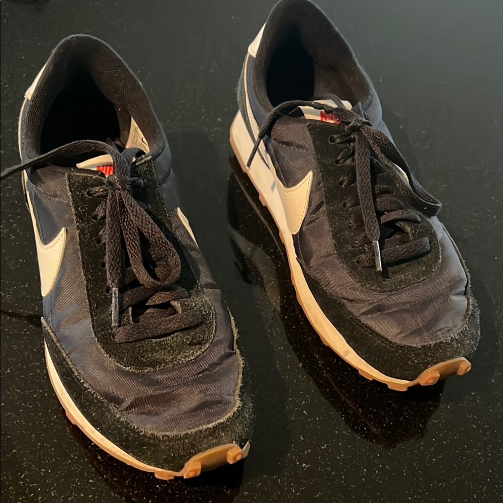 Nike Daybreak Sneaker